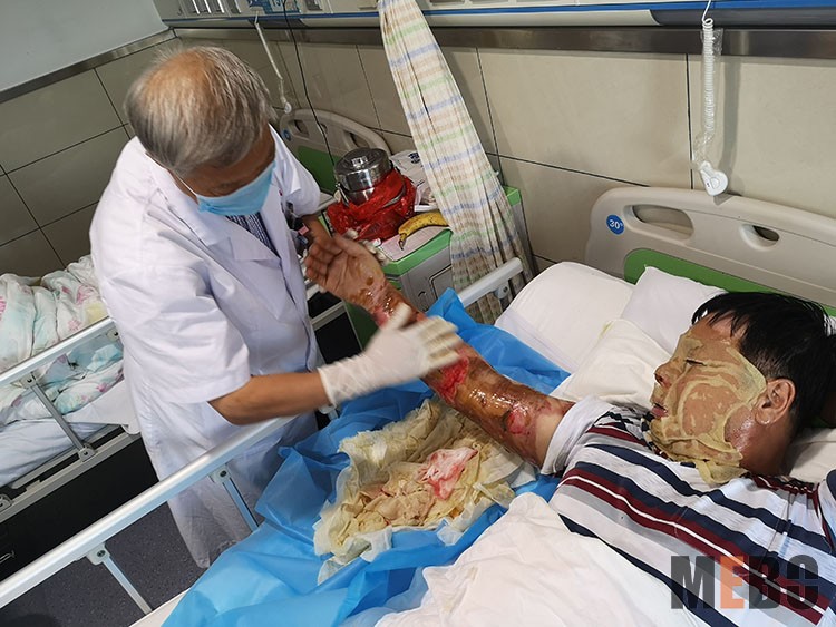 首页-BB贝博艾弗森公司官网