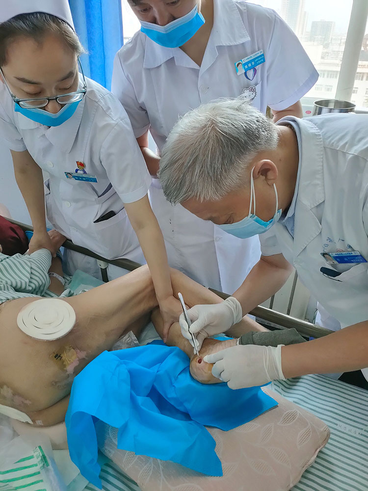 首页-BB贝博艾弗森公司官网