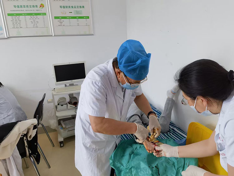 首页-BB贝博艾弗森公司官网