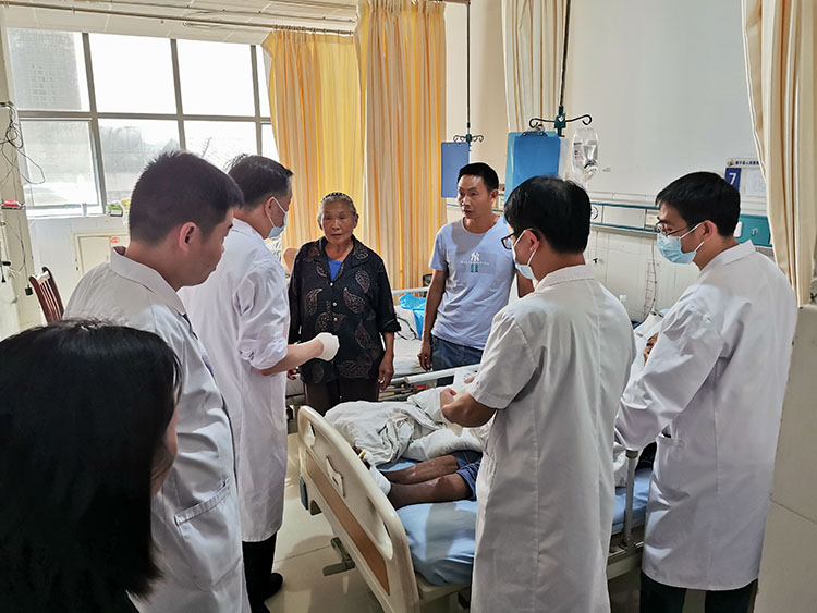 首页-BB贝博艾弗森公司官网