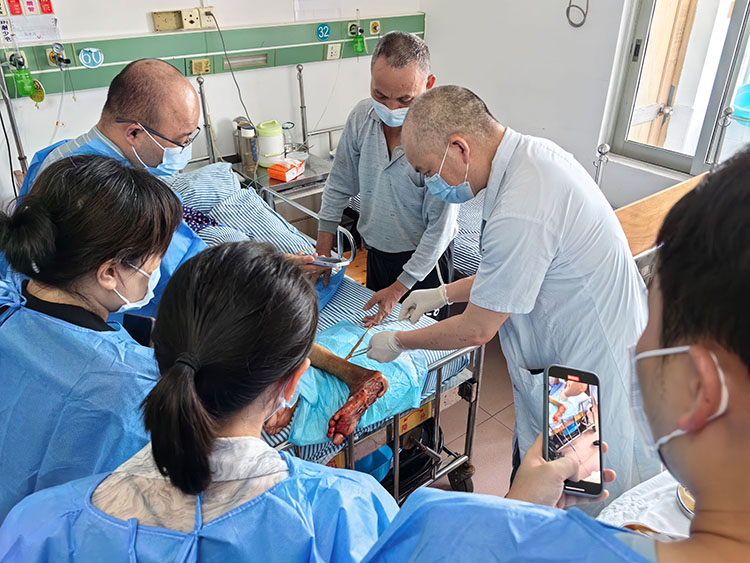 首页-BB贝博艾弗森公司官网