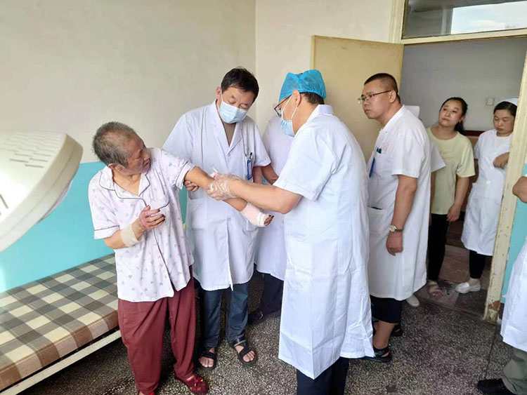 首页-BB贝博艾弗森公司官网