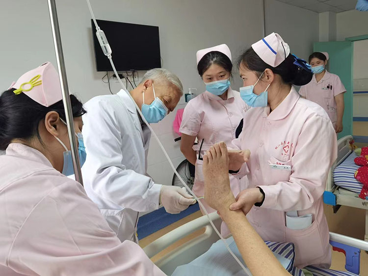 首页-BB贝博艾弗森公司官网