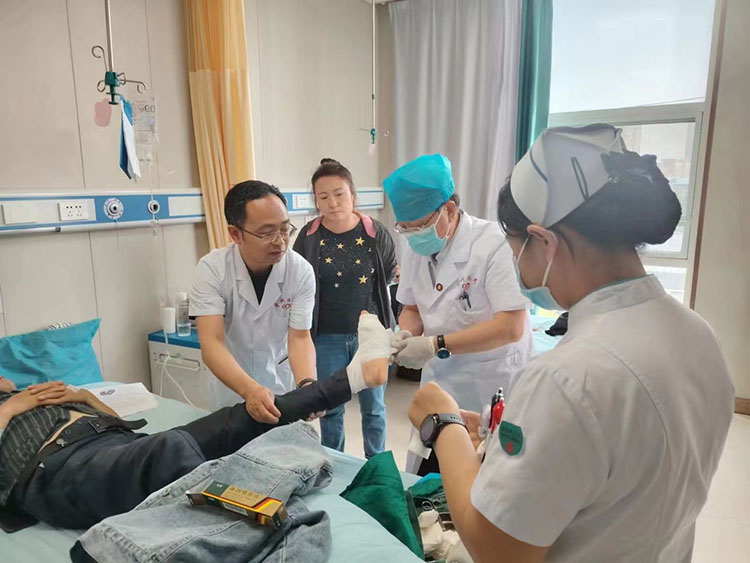 首页-BB贝博艾弗森公司官网