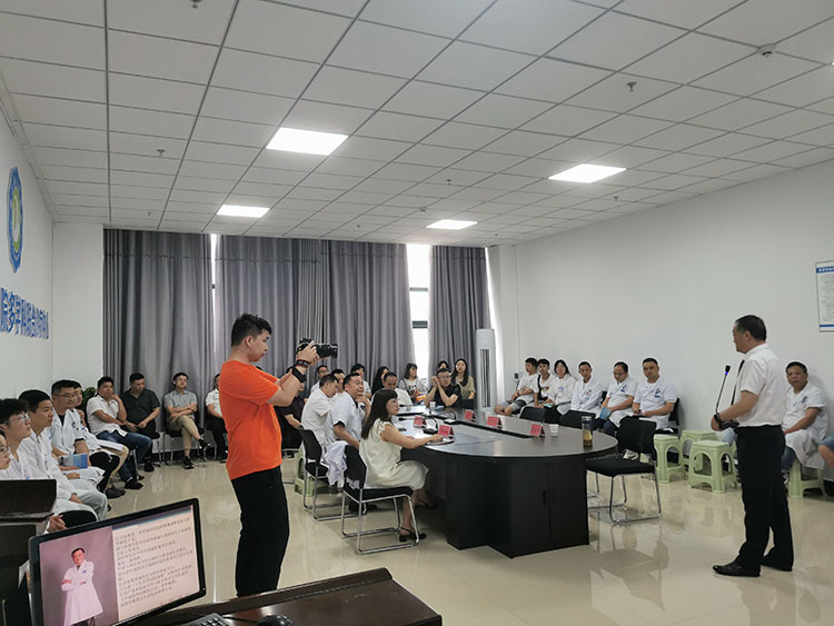 首页-BB贝博艾弗森公司官网