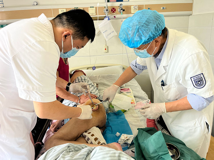 首页-BB贝博艾弗森公司官网