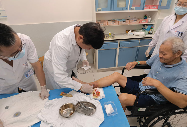 首页-BB贝博艾弗森公司官网