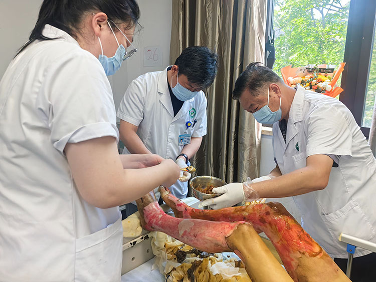 首页-BB贝博艾弗森公司官网