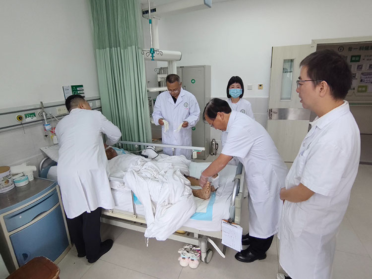 首页-BB贝博艾弗森公司官网