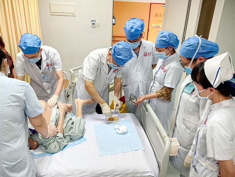 首页-BB贝博艾弗森公司官网